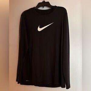 Nike boys long sleeve top